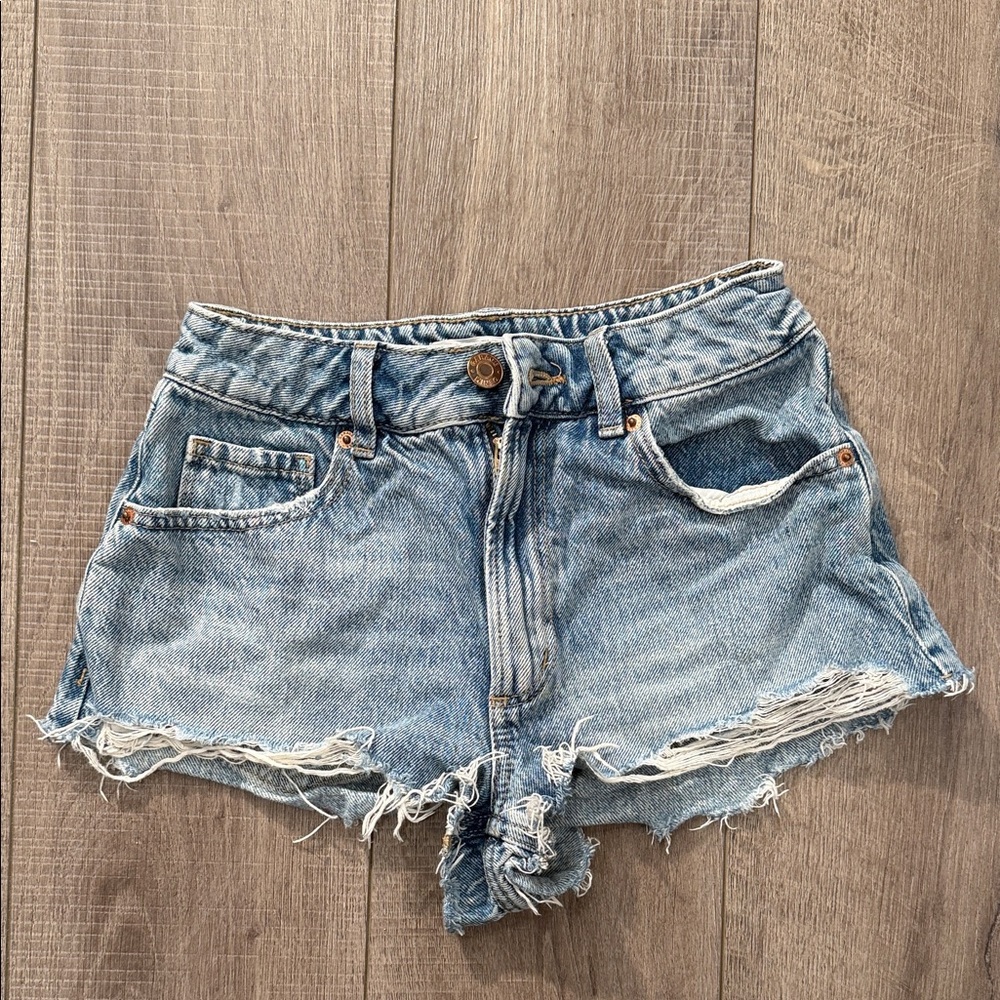 Garage Denim Mini Festival Cheeky Festival Denim Distressed Women Shorts Size 00